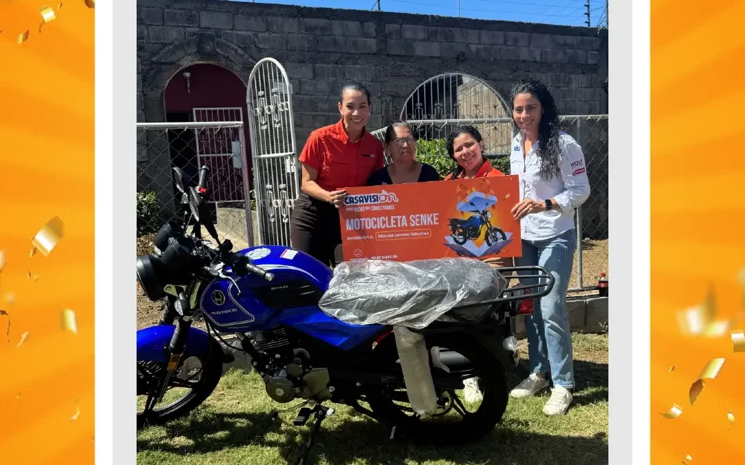 Casavisión y MOTORSA cumplen sueños: Entrega de Motocicletas 0 Kilómetros a feliz ganadora